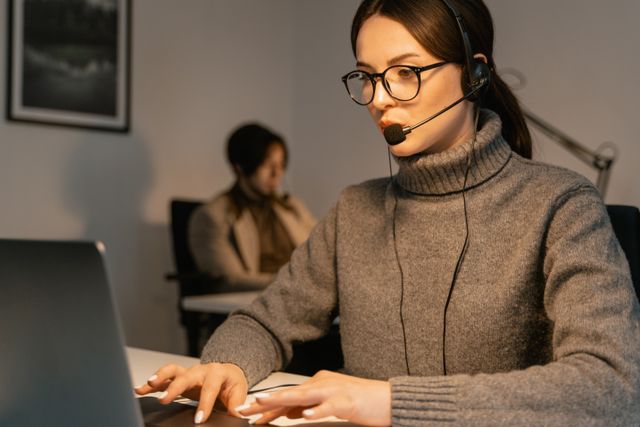 Keuntungan dan Strategi Mengembangkan AI Customer Service